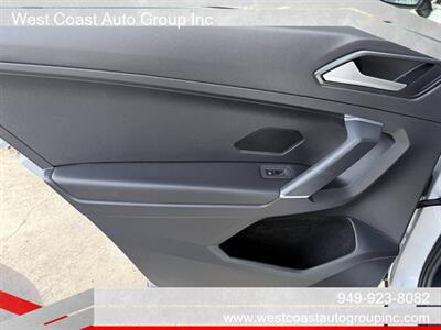 2018 Volkswagen Tiguan 2.0T SEL   - Photo 14 - Costa Mesa, CA 92626