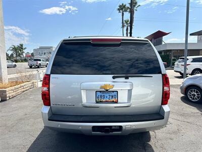 2014 Chevrolet Suburban LT   - Photo 5 - Costa Mesa, CA 92626