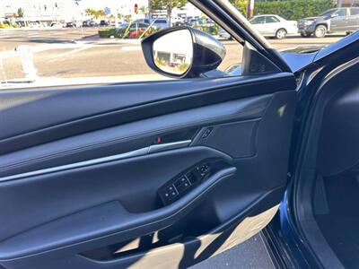 2025 Mazda Mazda3 Hatchback 2.5 S Select Sport   - Photo 11 - Costa Mesa, CA 92626