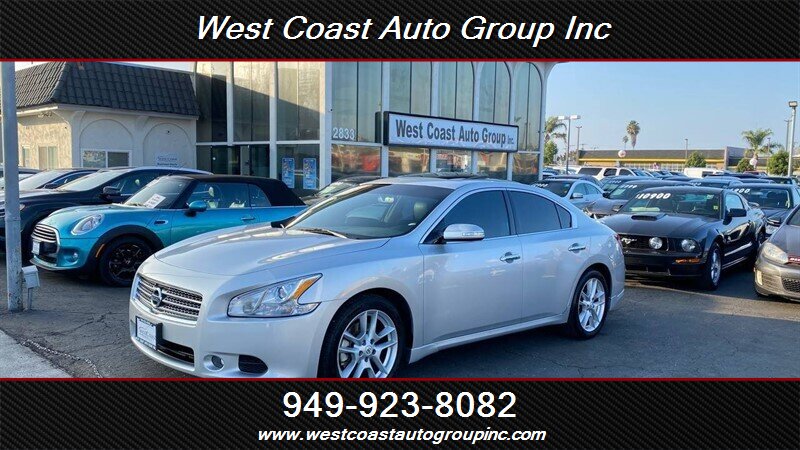 2010 Nissan Maxima SV's photo