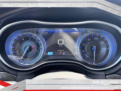 2016 Chrysler 300 C - Photo 16 - Costa Mesa, CA 92626