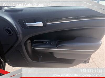 2016 Chrysler 300 C - Photo 18 - Costa Mesa, CA 92626