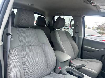 2017 Nissan Frontier SV   - Photo 7 - Costa Mesa, CA 92626