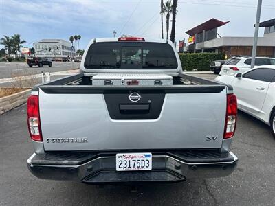 2017 Nissan Frontier SV   - Photo 16 - Costa Mesa, CA 92626
