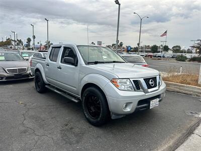 2017 Nissan Frontier SV   - Photo 2 - Costa Mesa, CA 92626