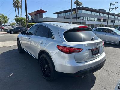 2017 INFINITI QX70   - Photo 5 - Costa Mesa, CA 92626