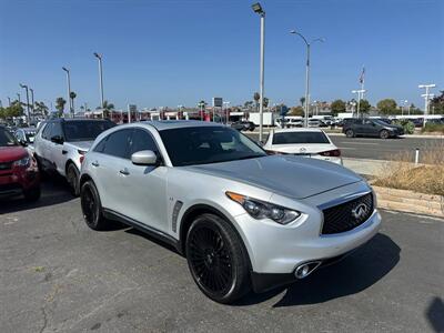 2017 INFINITI QX70   - Photo 3 - Costa Mesa, CA 92626