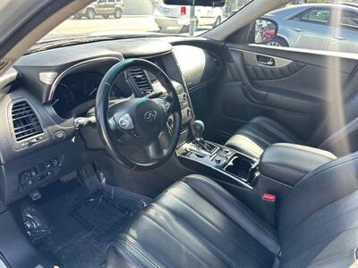 2017 INFINITI QX70   - Photo 13 - Costa Mesa, CA 92626
