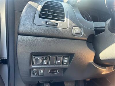 2017 INFINITI QX70   - Photo 23 - Costa Mesa, CA 92626