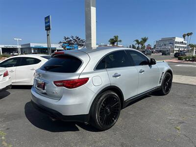 2017 INFINITI QX70   - Photo 4 - Costa Mesa, CA 92626