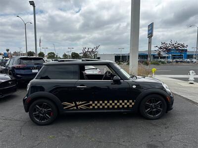 2011 MINI Cooper   - Photo 22 - Costa Mesa, CA 92626
