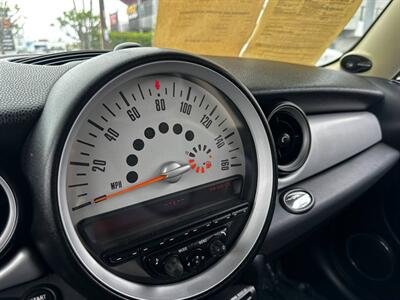 2011 MINI Cooper   - Photo 16 - Costa Mesa, CA 92626