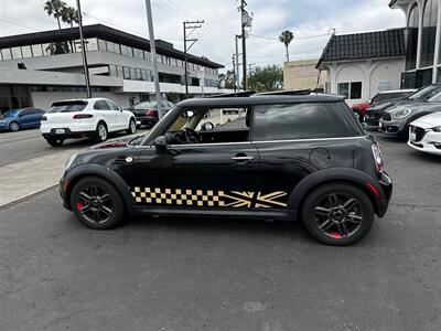 2011 MINI Cooper   - Photo 23 - Costa Mesa, CA 92626