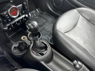 2011 MINI Cooper   - Photo 11 - Costa Mesa, CA 92626