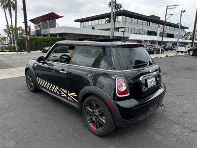 2011 MINI Cooper   - Photo 4 - Costa Mesa, CA 92626