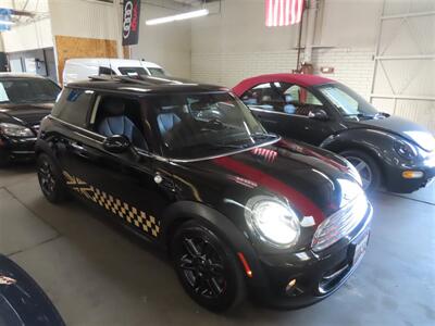 2011 MINI Cooper   - Photo 2 - Costa Mesa, CA 92626