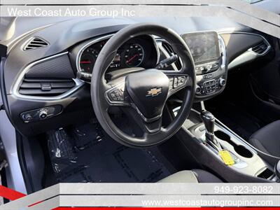 2020 Chevrolet Malibu LT   - Photo 5 - Costa Mesa, CA 92626
