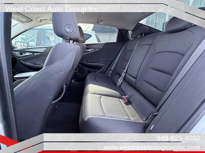 2020 Chevrolet Malibu LT   - Photo 13 - Costa Mesa, CA 92626