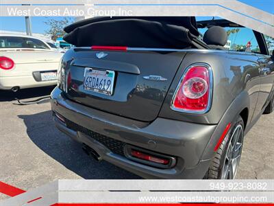 2011 MINI Cooper John Cooper Works   - Photo 16 - Costa Mesa, CA 92626