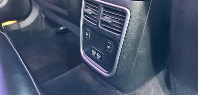 2017 Dodge Charger SXT   - Photo 18 - Costa Mesa, CA 92626