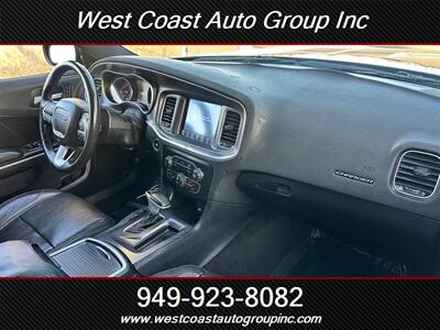 2017 Dodge Charger SXT   - Photo 6 - Costa Mesa, CA 92626