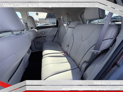 2012 Toyota Venza Limited - Photo 11 - Costa Mesa, CA 92626