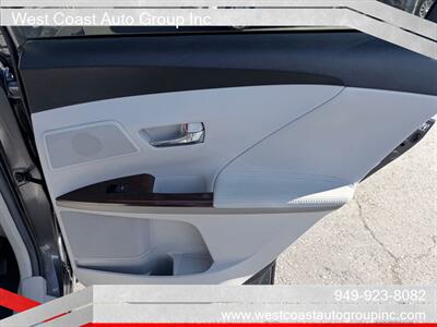2012 Toyota Venza Limited - Photo 13 - Costa Mesa, CA 92626