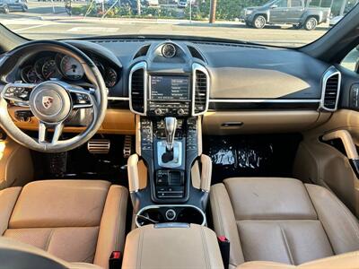 2016 Porsche Cayenne S   - Photo 8 - Costa Mesa, CA 92626