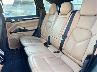 2016 Porsche Cayenne S   - Photo 12 - Costa Mesa, CA 92626