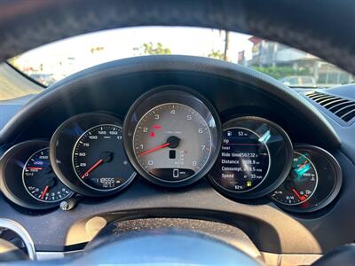 2016 Porsche Cayenne S   - Photo 17 - Costa Mesa, CA 92626