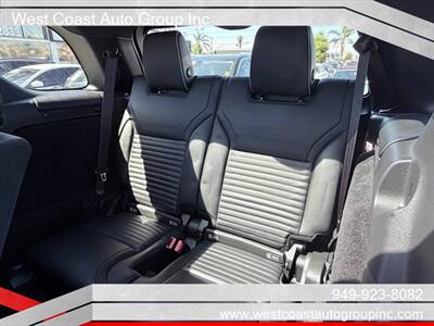 2018 Land Rover Discovery HSE Luxury   - Photo 13 - Costa Mesa, CA 92626