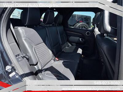 2018 Land Rover Discovery HSE Luxury   - Photo 12 - Costa Mesa, CA 92626
