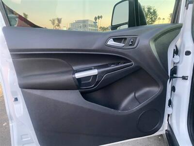 2016 Ford Transit Connect XLT - Photo 17 - Costa Mesa, CA 92626