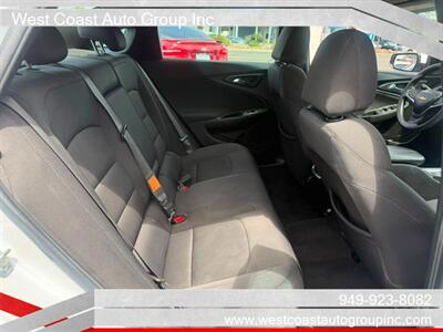 2022 Chevrolet Malibu LT   - Photo 9 - Costa Mesa, CA 92626