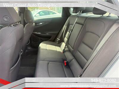 2022 Chevrolet Malibu LT   - Photo 10 - Costa Mesa, CA 92626