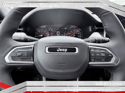 2025 Jeep Compass Limited   - Photo 8 - Costa Mesa, CA 92626