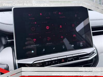 2025 Jeep Compass Limited   - Photo 11 - Costa Mesa, CA 92626