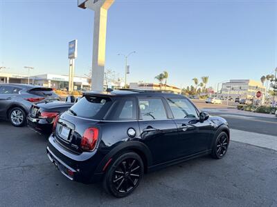2020 MINI Hardtop 4 Door Cooper S   - Photo 4 - Costa Mesa, CA 92626