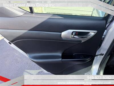 2014 Lexus CT 200h - Photo 15 - Costa Mesa, CA 92626