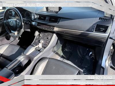 2014 Lexus CT 200h - Photo 8 - Costa Mesa, CA 92626