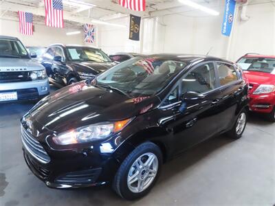 2017 Ford Fiesta SE   - Photo 1 - Costa Mesa, CA 92626