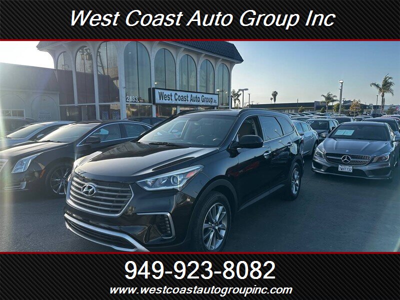 2017 Hyundai Santa Fe SE's photo