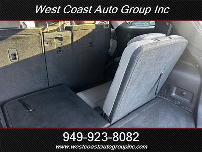 2017 Hyundai SANTA FE SE   - Photo 10 - Costa Mesa, CA 92626