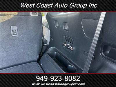 2017 Hyundai SANTA FE SE   - Photo 12 - Costa Mesa, CA 92626