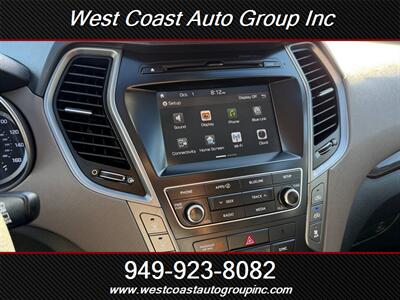 2017 Hyundai SANTA FE SE   - Photo 16 - Costa Mesa, CA 92626