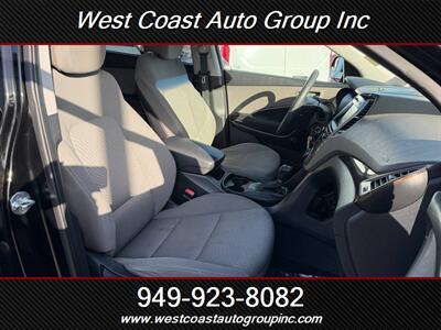 2017 Hyundai SANTA FE SE   - Photo 7 - Costa Mesa, CA 92626