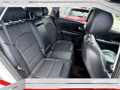 2020 Kia Niro EX Premium - Photo 11 - Costa Mesa, CA 92626