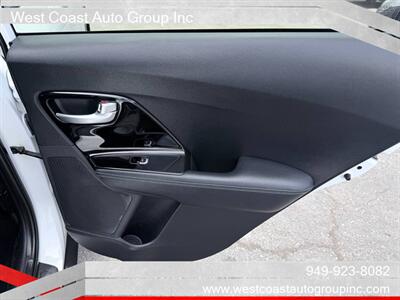 2020 Kia Niro EX Premium - Photo 17 - Costa Mesa, CA 92626