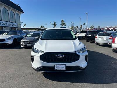 2024 Ford Escape Active   - Photo 2 - Costa Mesa, CA 92626