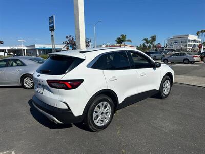 2024 Ford Escape Active   - Photo 4 - Costa Mesa, CA 92626